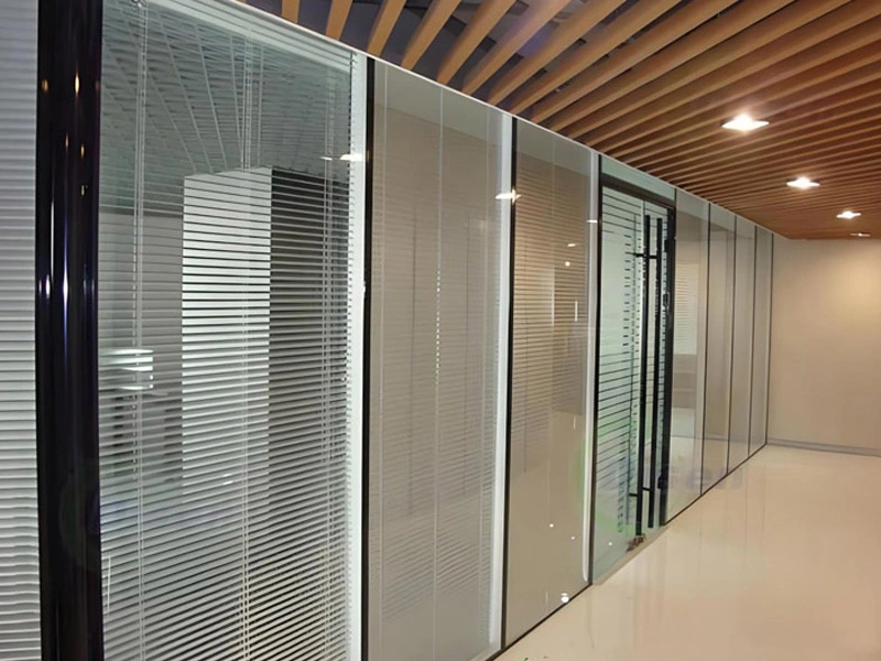 Verre isolé aveugle contrôlé auto