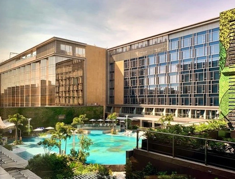 Manila-Sheraton-Hotel-02