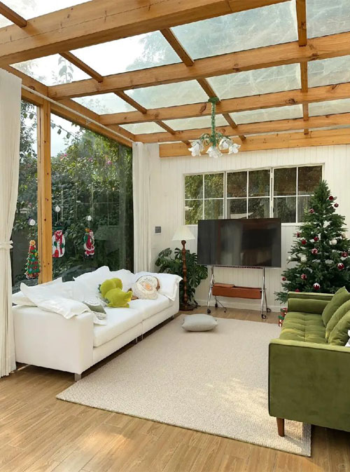 the-sunrooms-are-warm-in-winter-and-cool-in-summer4.jpg