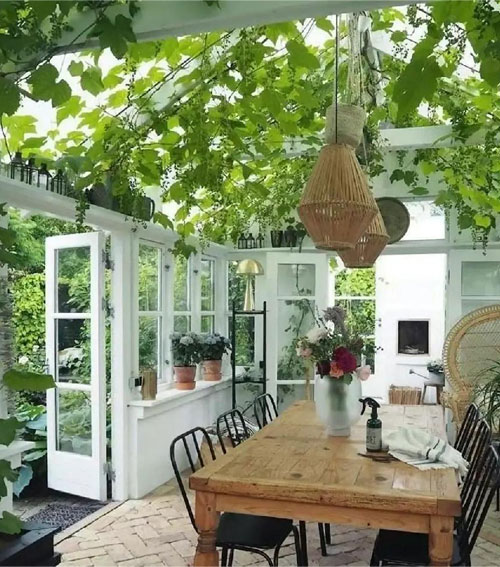 the-sunrooms-are-warm-in-winter-and-cool-in-summer7.jpg